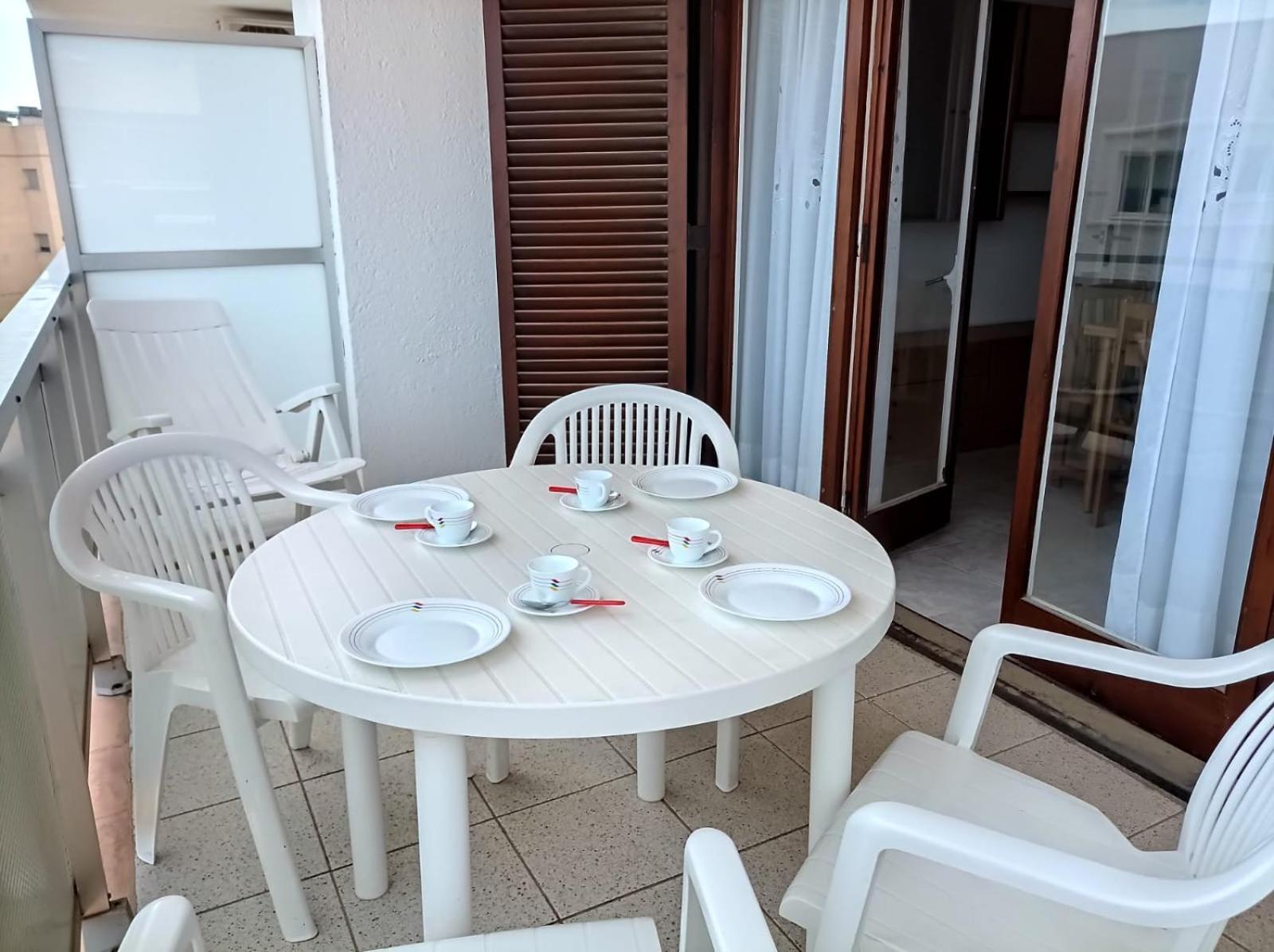 Miami Apartamento Mestres Miami Platja  Exterior foto